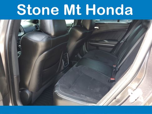 Used 2021 Dodge Charger Scat Pack w/ Dynamics Package RWD image 9