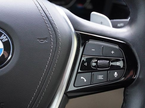 Used 2021 BMW 540i w/ Premium Package image 23