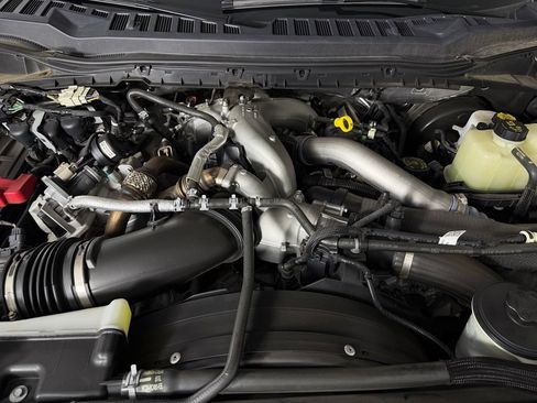 Used 2024 Ford F250 Lariat AWD/4WD image 33