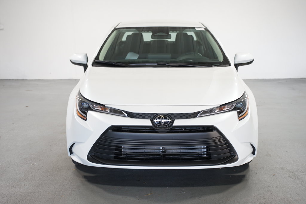 New 2027 Toyota Corolla LE FWD image 2