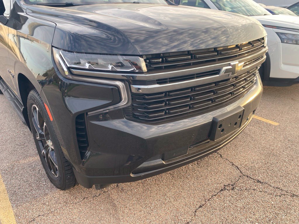 Used 2022 Chevrolet Tahoe RST w/ Luxury Package AWD/4WD image 5