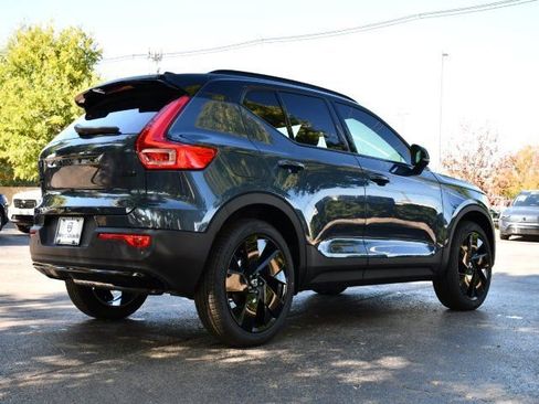 New 2026 Volvo XC40 B5 Ultra w/ Protection Package Premier AWD/4WD image 7