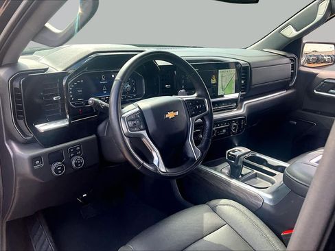 Certified 2022 Chevrolet Silverado 1500 LTZ w/ LTZ Convenience Package II RWD image 18