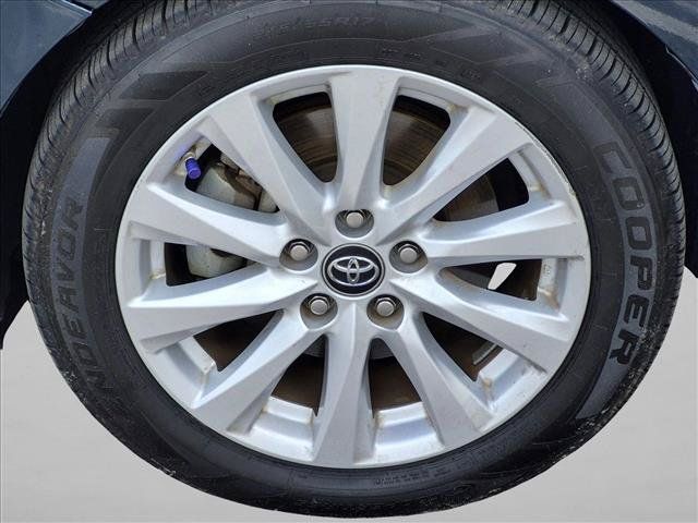 Used 2018 Toyota Camry LE FWD image 15