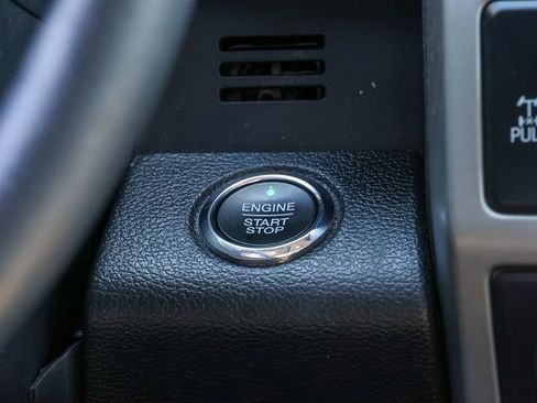 Used 2019 Ford F150 Lariat w/ Equipment Group 502A Luxury AWD/4WD image 15