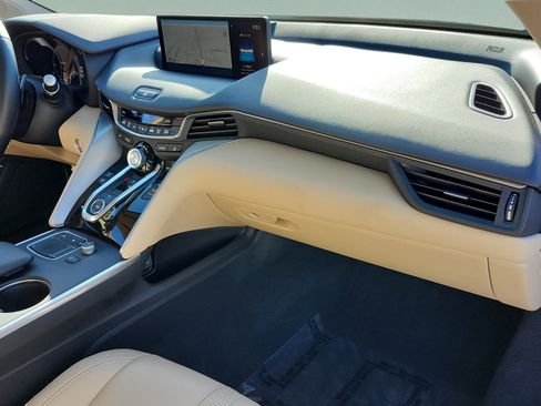 Certified 2025 Acura TLX w/ Technology Package image 19