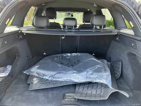 Certified 2022 Mercedes-Benz GLC 300 image 33