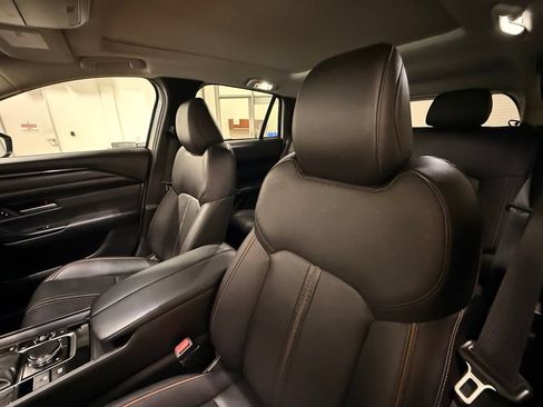 Used 2025 MAZDA CX-50 AWD 2.5 Hybrid w/ Premium Pkg image 17
