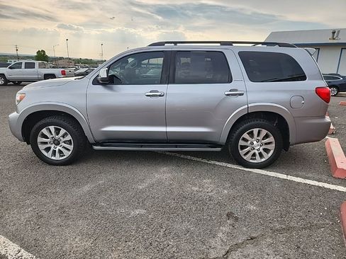 Used 2012 Toyota Sequoia Limited image 4