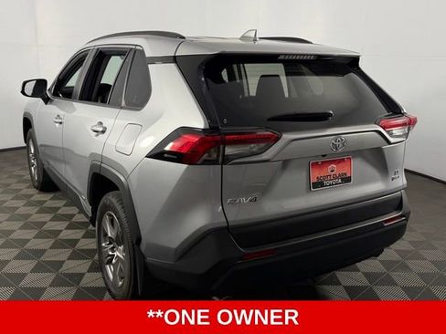 Used 2025 Toyota RAV4 LE AWD/4WD image 6