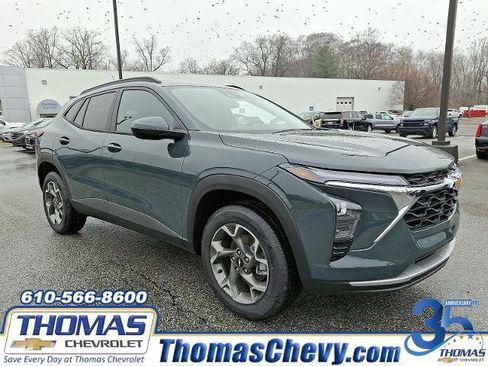 New 2026 Chevrolet Trax LT w/ Driver Confidence Package image 1