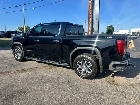 Used 2024 GMC Sierra 1500 SLT w/ SLT Premium Plus Package AWD/4WD image 27