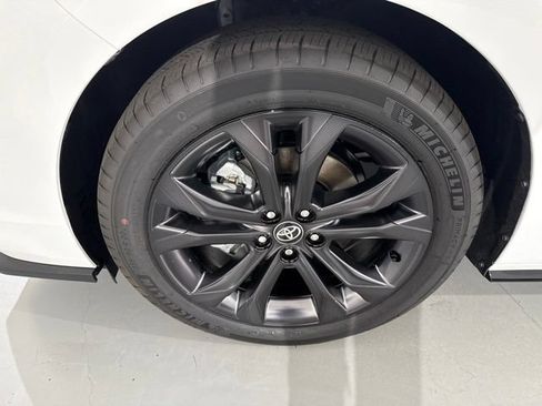 New 2026 Toyota Sienna XSE FWD image 4