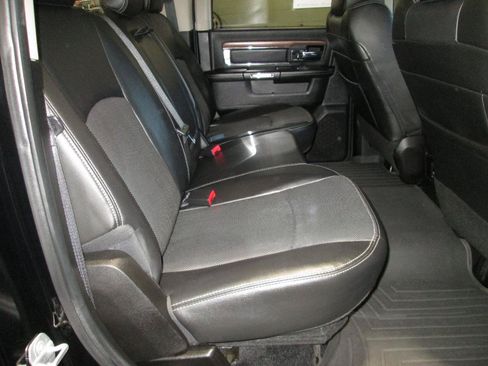 Used 2013 RAM 1500 Laramie w/ Convenience Group AWD/4WD image 27