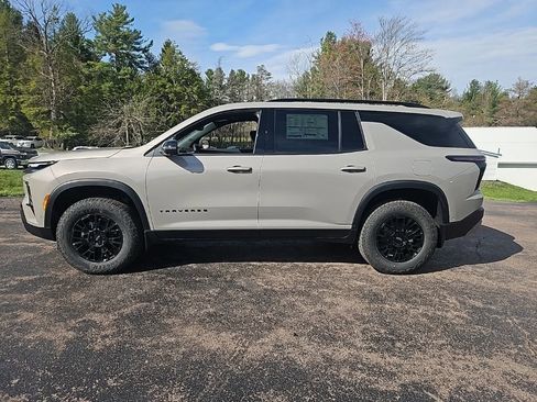 New 2026 Chevrolet Traverse Z71 w/ Enhanced Driving Package AWD/4WD image 2