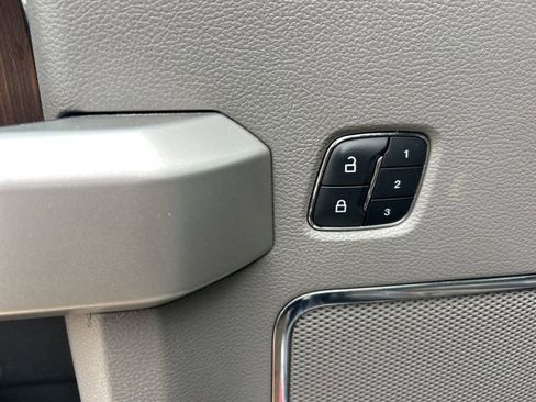Used 2017 Ford F150 Lariat RWD image 14