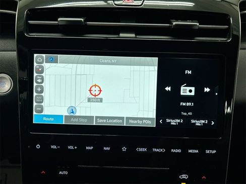 Used 2024 Hyundai Tucson Limited image 16