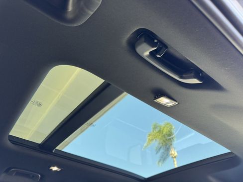 Used 2024 Land Rover Defender 110 S image 35