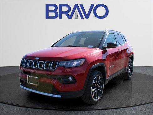 Used 2023 Jeep Compass Limited image 1