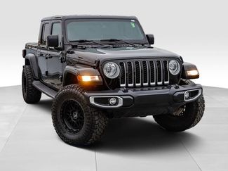 Used 2022 Jeep Gladiator Overland w/ Popular Equipment Package AWD/4WD video 2