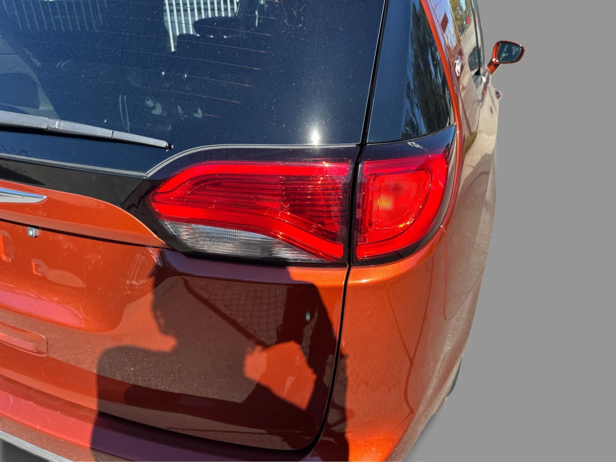 Used 2018 Chrysler Pacifica Touring-L Plus FWD image 49