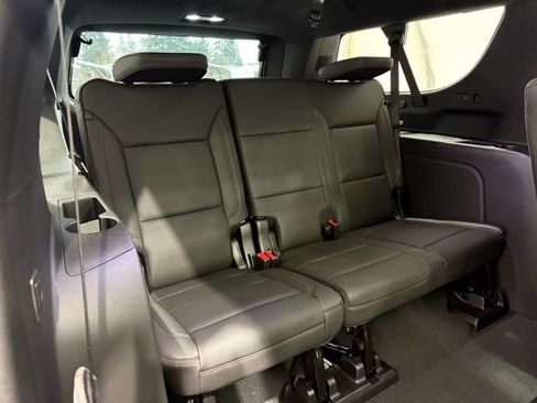 New 2026 Chevrolet Suburban High Country image 33