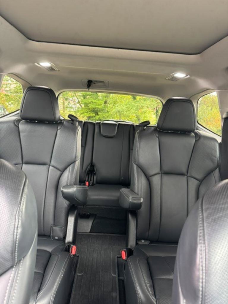 Used 2020 Subaru Ascent Limited w/ Technology Package AWD/4WD image 16