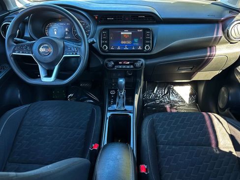 Used 2021 Nissan Kicks SV image 22