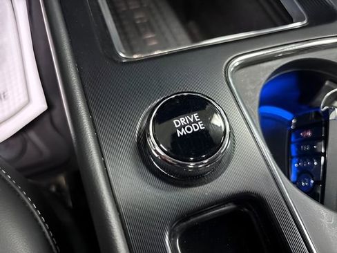 Used 2025 Lincoln Corsair Reserve w/ Equipment Group 202A image 34