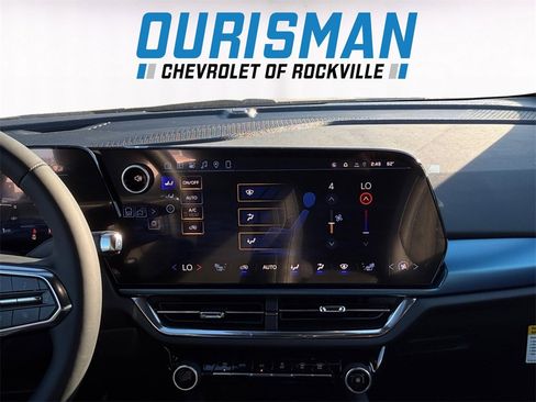 New 2026 Chevrolet Equinox EV LT image 14