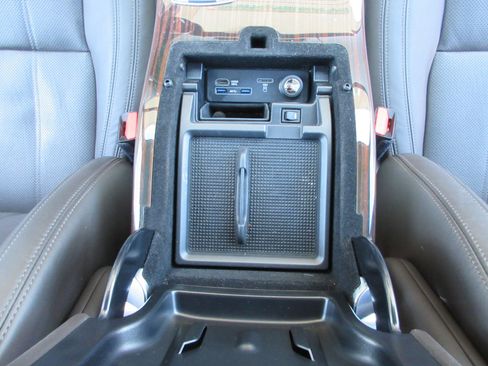 Used 2017 Land Rover Range Rover Supercharged image 47