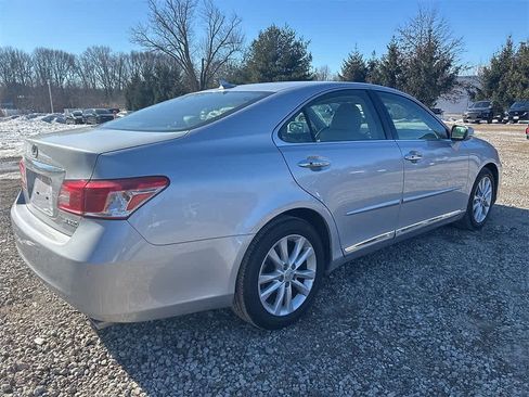 Used 2011 Lexus ES 350 image 4