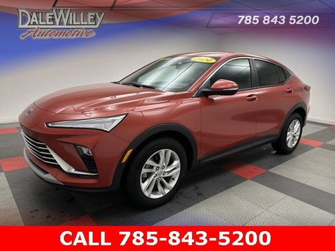 Used 2024 Buick Envista Preferred w/ Convenience I Package image 3