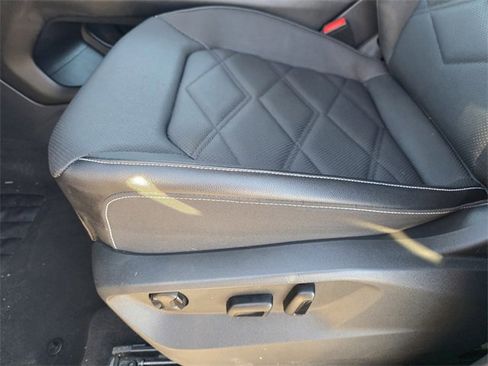 Used 2024 Volkswagen Atlas SE w/ Panoramic Sunroof Package image 19