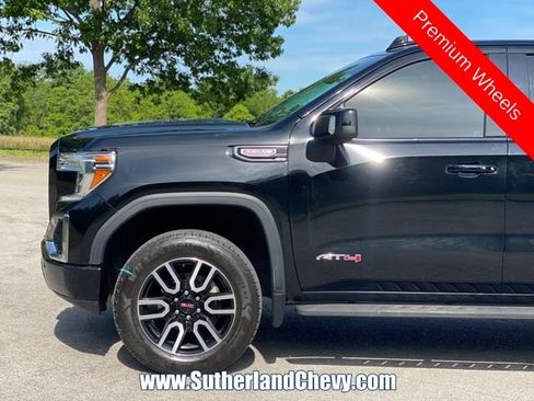 Used 2021 GMC Sierra 1500 AT4 w/ AT4 Value Package AWD/4WD image 10