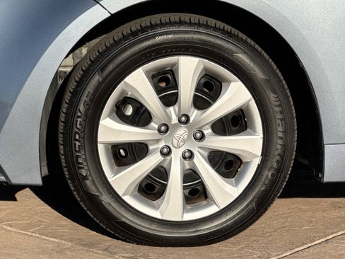 Certified 2025 Toyota Corolla LE image 32