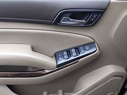 Used 2020 GMC Yukon SLE w/ SLE Value Package image 19