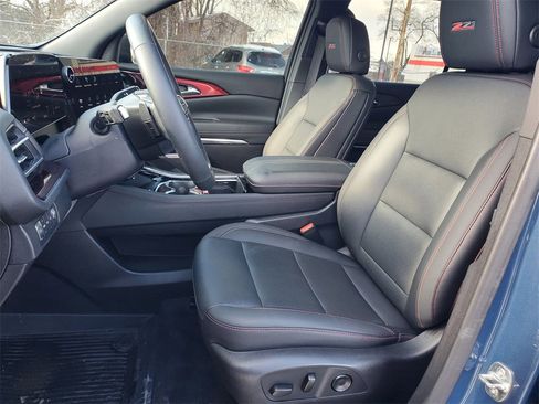 Used 2024 Chevrolet Traverse Z71 w/ LPO, Floor Liner Package image 6