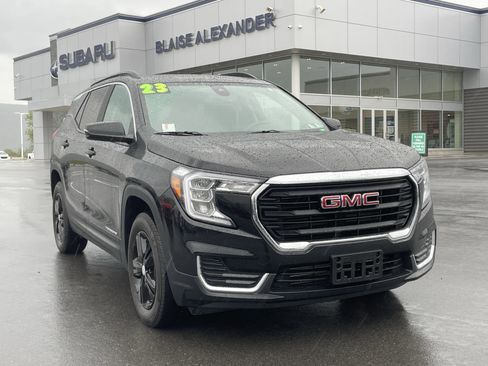 Used 2023 GMC Terrain SLE w/ Driver Convenience Package AWD/4WD image 1