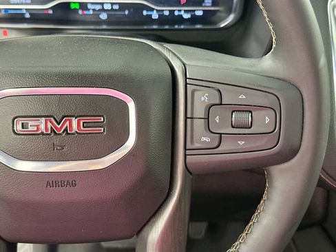 Used 2024 GMC Yukon AT4 AWD/4WD image 24