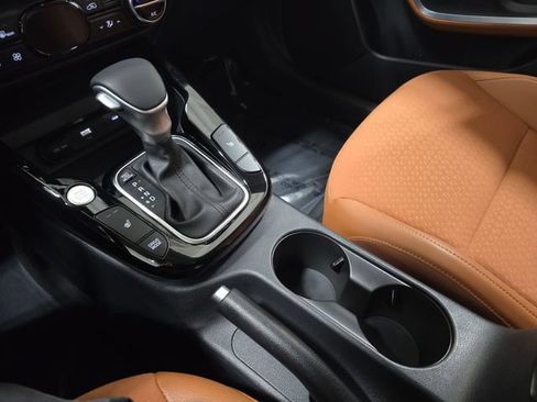 Used 2025 Kia Soul EX FWD image 24