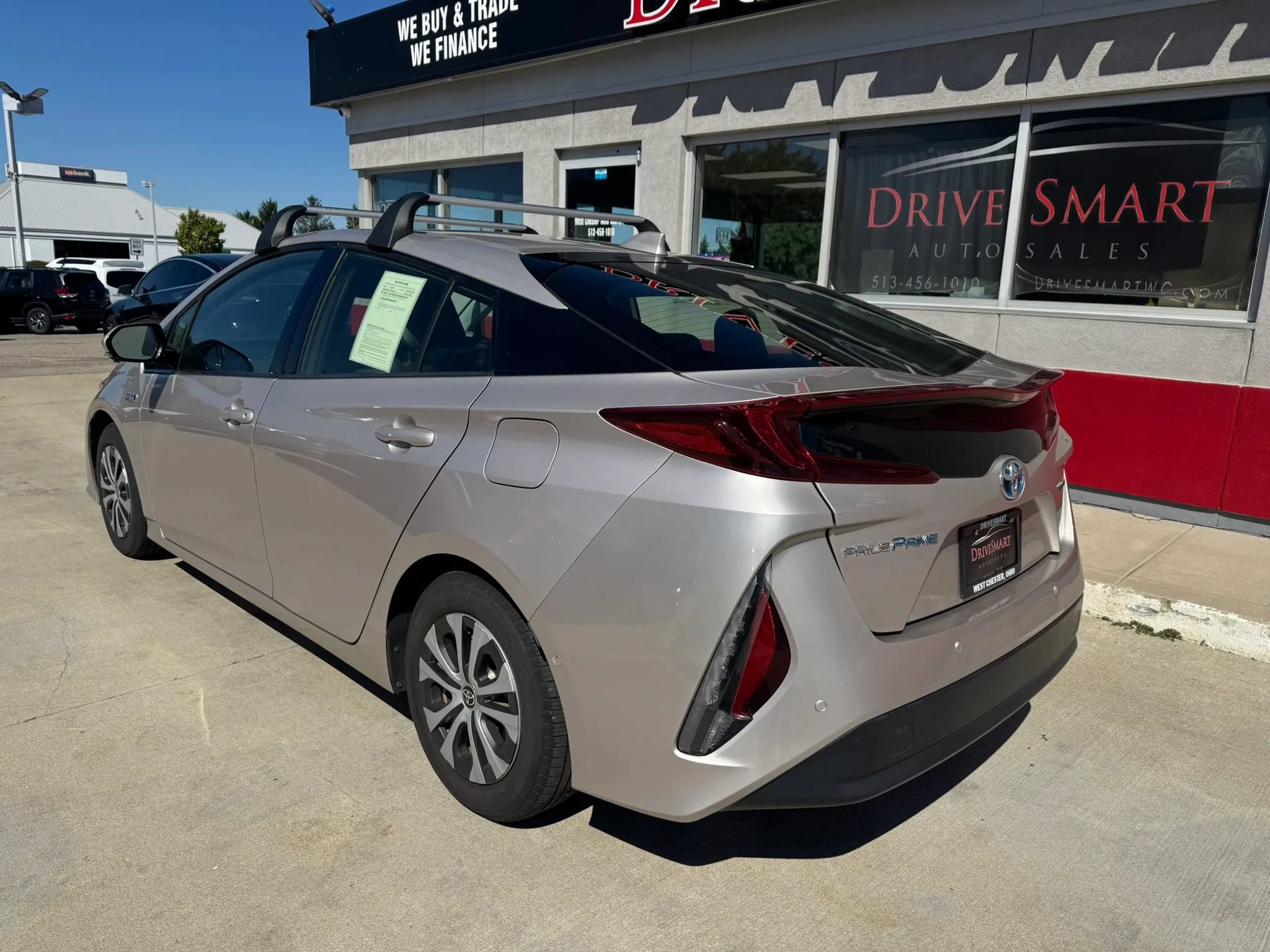 Used 2020 Toyota Prius Prime Limited FWD image 6