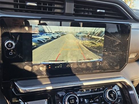 Used 2024 GMC Sierra 1500 Denali image 17