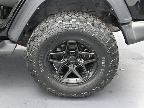 Used 2023 Jeep Wrangler Unlimited Sport AWD/4WD image 26