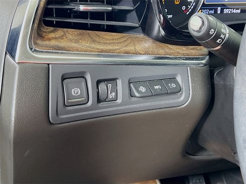 Used 2023 Cadillac XT5 Premium Luxury w/ Platinum Package image 11