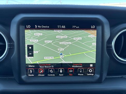 Used 2021 Jeep Gladiator Overland w/ Popular Equipment Package AWD/4WD image 20