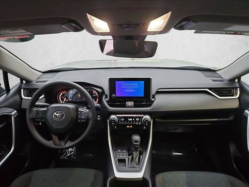 Used 2024 Toyota RAV4 XLE AWD/4WD image 18