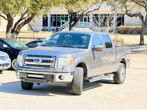 Used 2013 Ford F150 XLT w/ Luxury Equipment Group image 3