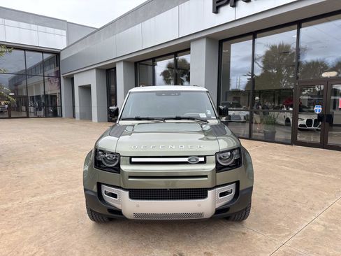 Used 2024 Land Rover Defender 110 S image 8