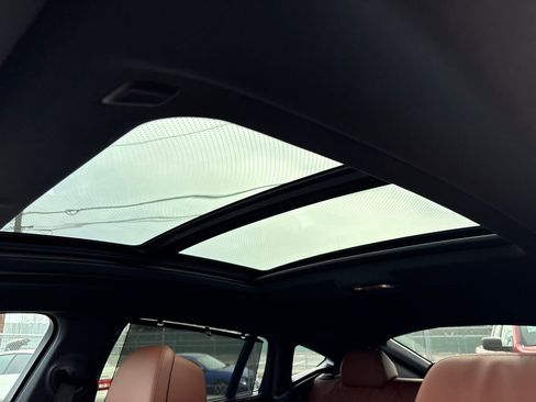 Used 2025 BMW X6 M60i image 11